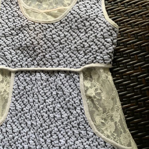 ROSA ROSE | Lacey Layered Bodycon Mini Dress - Picture 6 of 15